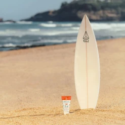 Crème Solaire EQ Famille SPF50 150mL 13 Crème Solaire EQ Famille SPF50 150mL -Néoprène Soldes Boutique CrC3A8me20Solaire20Famille20SPF5020bC3A9bC3A9s202620enfants 4